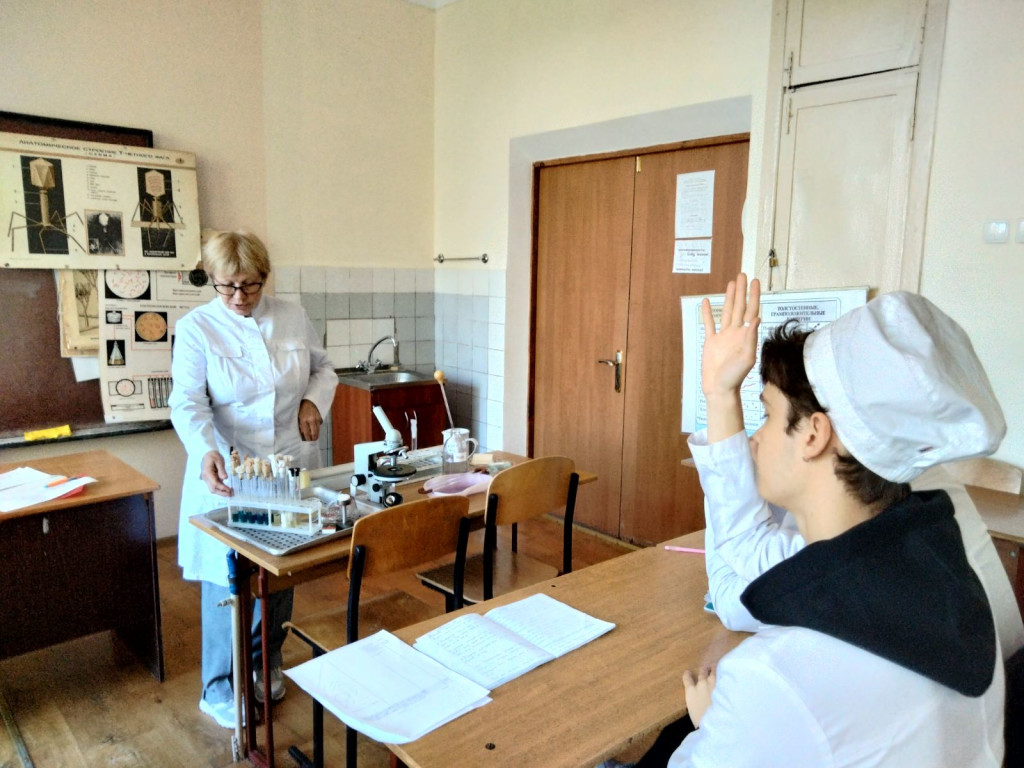 Обговорюємо питання академічної доброчесності / Discussing the issue of academic integrity