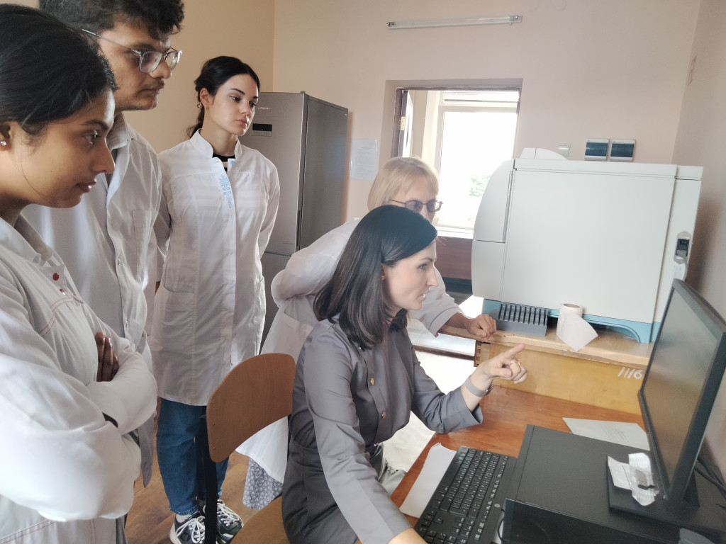17 вересня Міжнародний день мікроорганізмів! / September 17 is the International Day of Microorganisms!