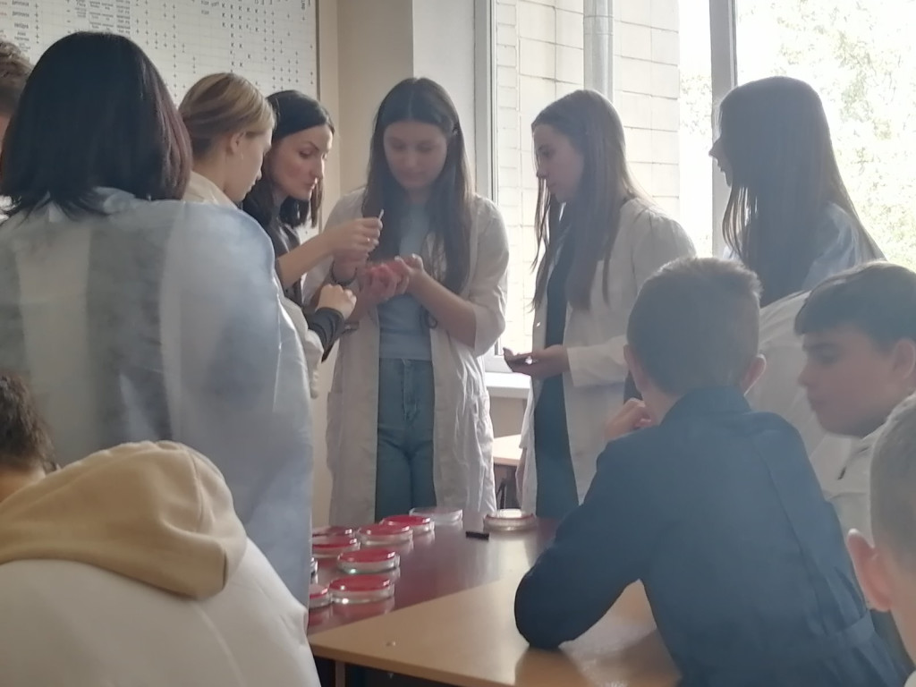Зустріч зі школярами / Meeting with schoolchildren