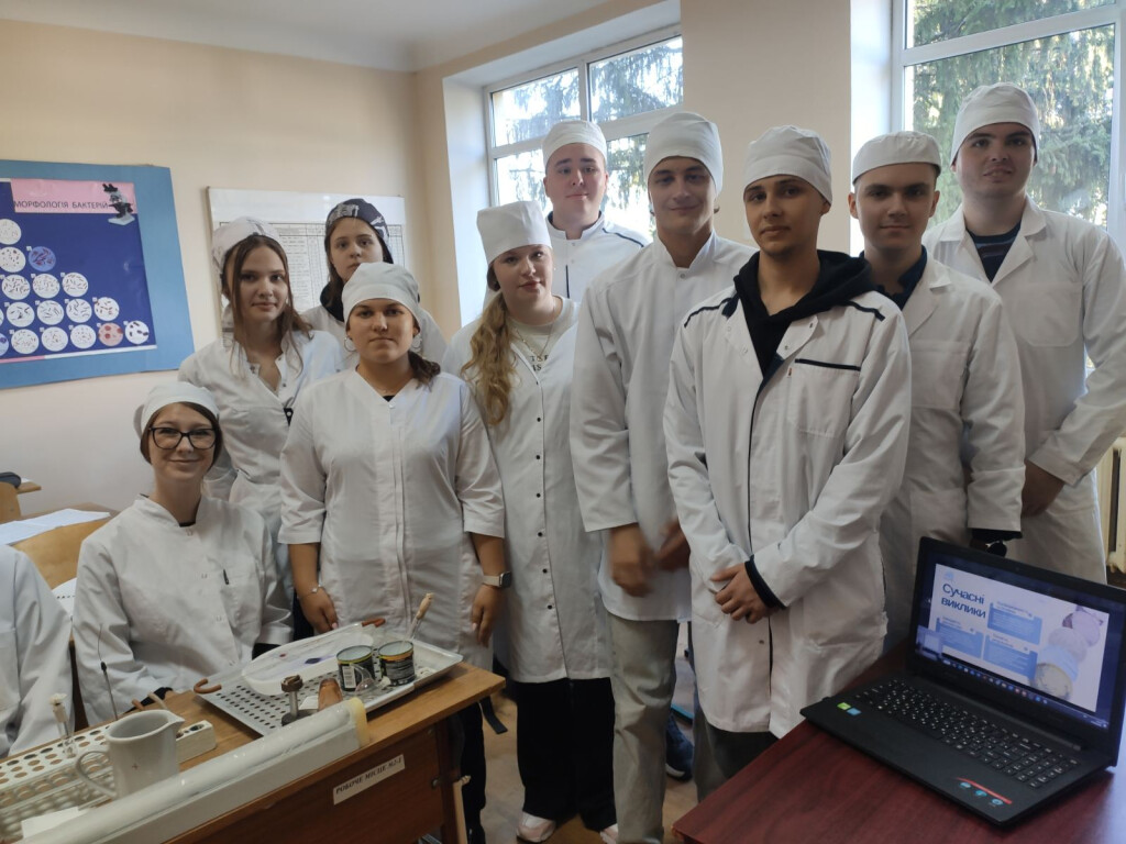 До Міжнародного дня мікроорганізмів / On International Microorganism Day